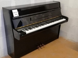 a louer piano d'etude