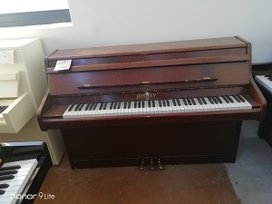 a louer piano d'etude