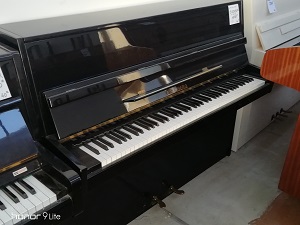 a louer piano d'etude