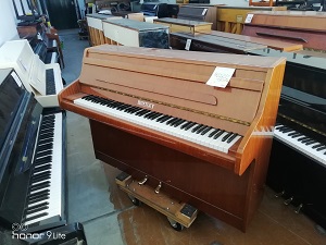 a louer piano d'etude