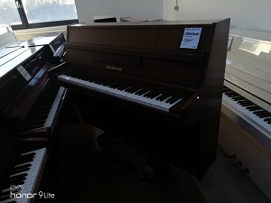 a louer piano d'etude