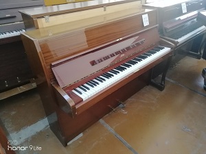 a louer piano d'etude